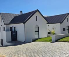 House for sale in Mount Royal Golf Estate