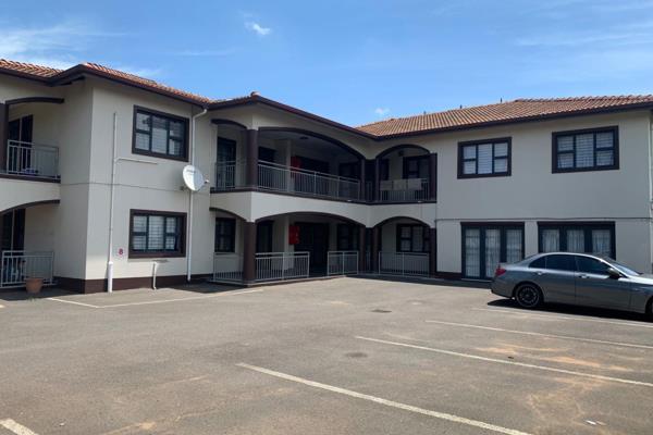 This unit is situated in a complex of 10 units.

It is comprised of an open plan lounge/dining room/kitchen with access to a shared ...