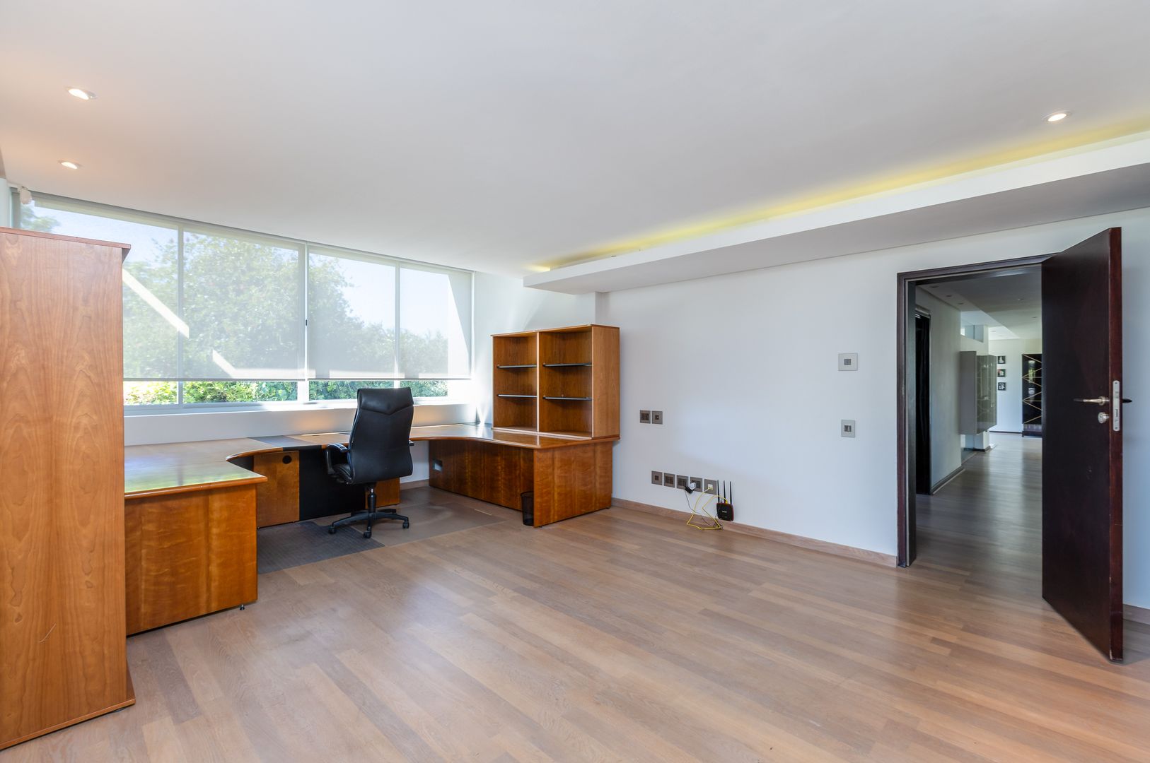 Photo of 5 Bedroom House to rent in Constantia