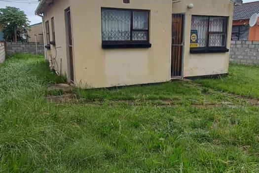 2 Bedroom House for sale in Motherwell Nu 5