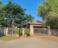 House for sale in Rose Acres Estate