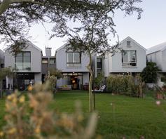 Townhouse for sale in Paarl South