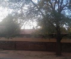House for sale in Crystal Park