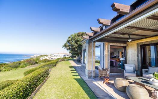 4 Bedroom House for sale in St Francis On Sea