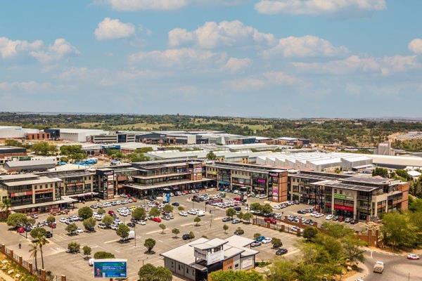 Discover an exceptional retail opportunity at Shop 6 in Northlands Corner, Northriding. This spacious 88m&#178; shop offers a prime ...