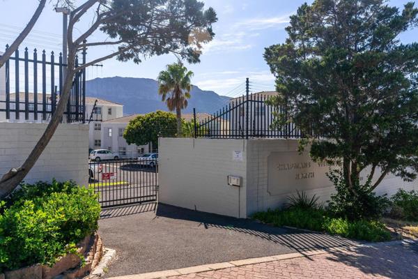 New release - sole agents!

Spectacular Mountain and Valley Views!

This renovated ...