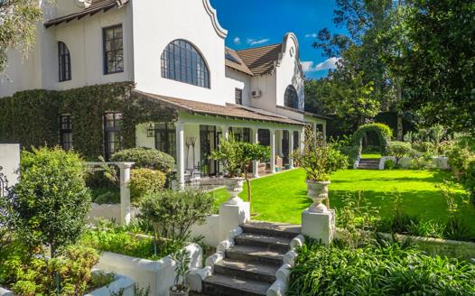 6 Bedroom House for sale in Edenburg
