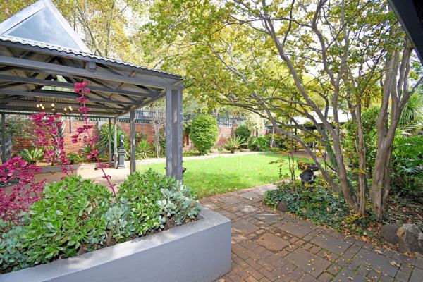 Inviting Buyers From R 2 990 000.

This incredible opportunity this an Investor&#39;s Dream ,with options for Student Accommodation, A ...