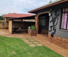 House for sale in Oberholzer