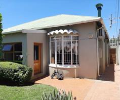 House for sale in Kensington