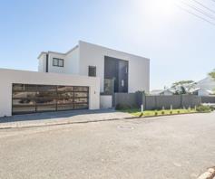 House for sale in Camps Bay