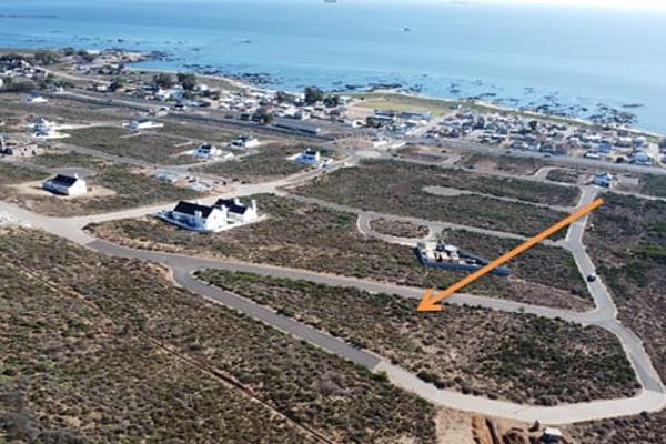 Seize the chance to build your ideal coastal retreat on this spacious 450 sqm vacant stand in the desirable Steenbergs Cove, St Helena ...