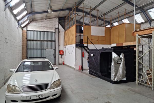Warehouse FOR SALE in Montague Gardens.

•	Two offices on the ground floor with kitchen and toilet.
•	Open plan office with kitchenette ...