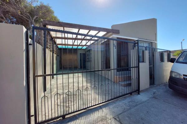 Discover this spacious 2-bedroom semi-detached situated in central Portlands, a perfect setting for a couple seeking a comfortable and ...