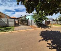 House for sale in Sky City