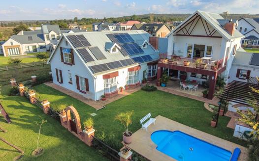 6 Bedroom House for sale in Waterlake Farm Lifestyle Estate