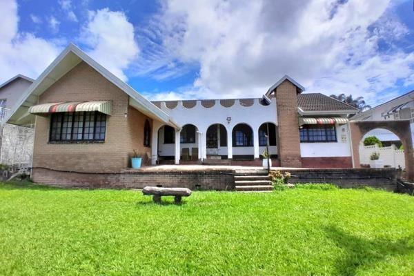Stunning Coastal Retreat with Breathtaking Ocean Views
Welcome to your dream home, an exquisite elevated property that offers ...