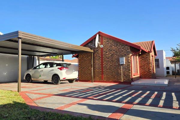 This recently refurbished home offers a warmly family feel with a total of 5 bedrooms, a ...