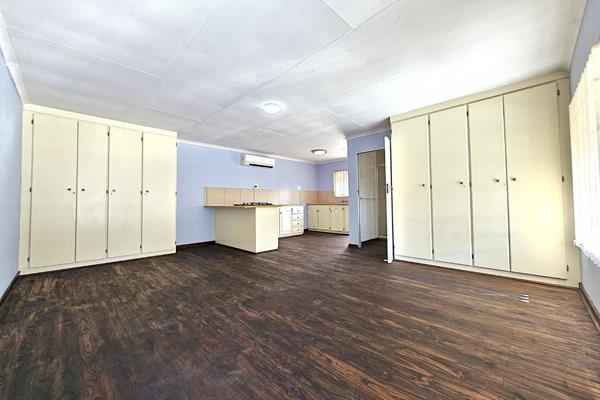 Bachelor Flat To Rent In Rooihuiskraal

STRICLTY AVAILABLE FOR 1 PERSON ...