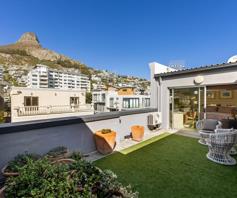 House for sale in Bantry Bay