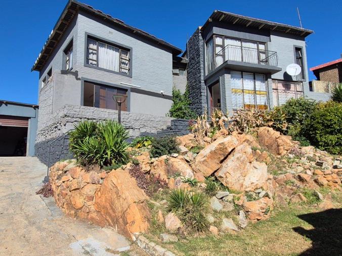 3 Bedroom House for Sale in Lindhaven