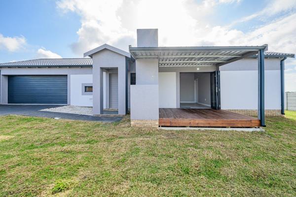 Discover this beautiful 3-bedroom home with Double garage that is perfect for families or entertainers that is conveniently situated near shopping centres and schools!!!
Within walking distance from the Brylin School, near ...
