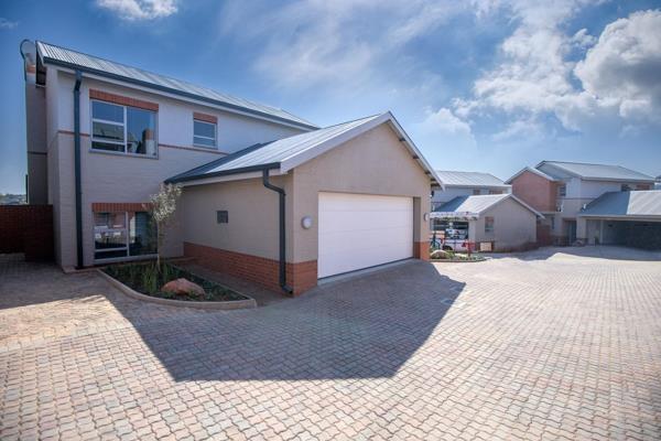 Modern 3-Bedroom Townhouse in Prestigious Hillstead North – Luxury, Space, andamp; Prime ...