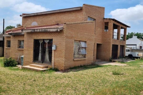 Auction:  estate late r.Q. Langa (master ref. No.: 1067/22)
thursday 29 may 2025 @ ...