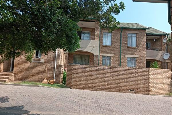 Make sure you book a viewing today to avoid disappointment!!!

The unit is located on ...