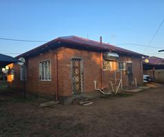House for sale in East Lynne