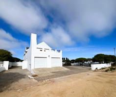 House for sale in Jacobsbaai