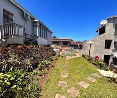 Townhouse for sale in Bellair