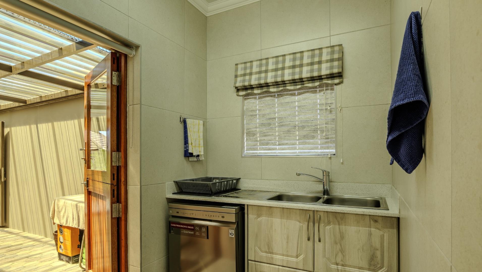 Photo of 2 Bedroom House for sale in Paradise Coast