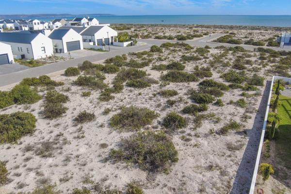 Imagine waking up to the soft sound of seagulls and the scent of the salty sea breeze drifting through your windows. Just a short walk ...