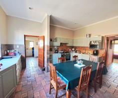 House for sale in Strand North