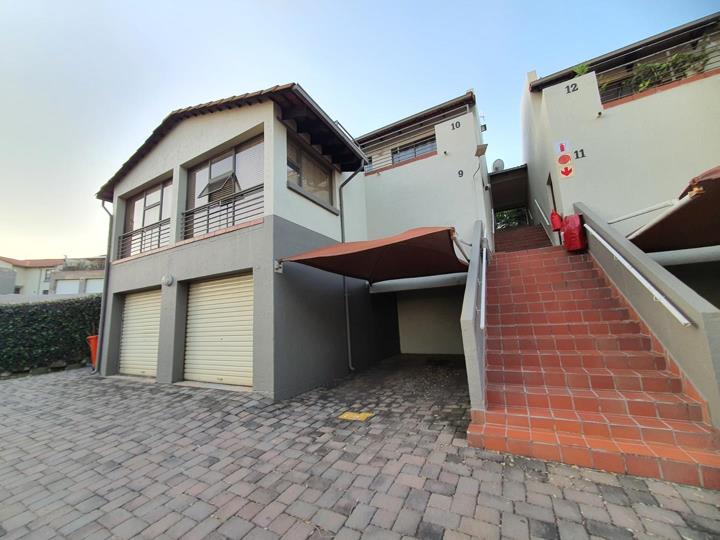 2 Bedroom Townhouse for sale in Linksfield Ridge - P24-115572368