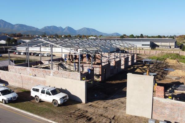 PHASE 1 SOLD OUT - PHASE 2 NOW SELLING (Only 4 Units Available)

Price: R2,295,000 + VAT

Overview:
Discover the ideal opportunity ...