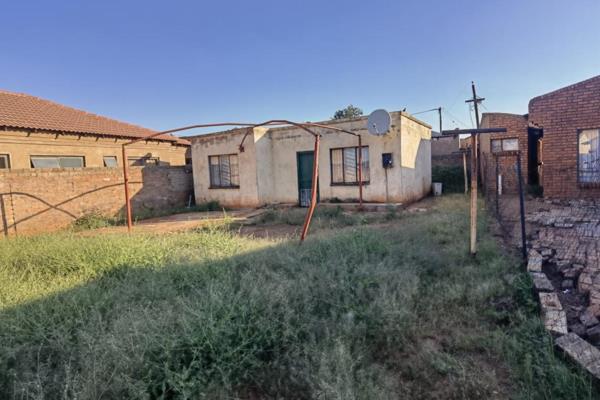 This is a great investment opportunity for anyone earning less. Do not waste time, call Ziyanda and buy this property. You can buy ...