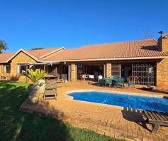 Farm for sale in Hekpoort
