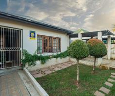 House for sale in Orange Grove