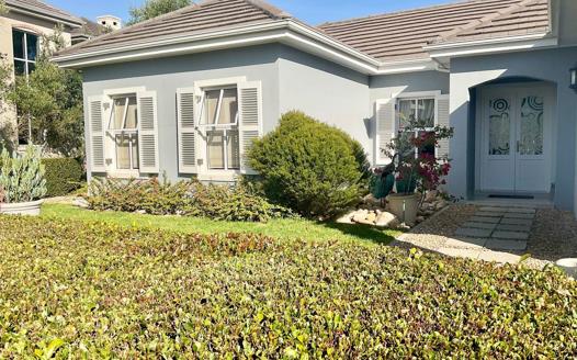 3 Bedroom House for sale in Val de Vie Estate