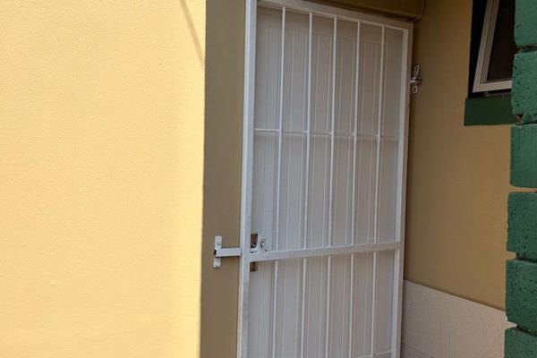 Property Features:
1. 1 Large Bedroom: Built-in cupboards for storage
2. Kitchen: Also features built-in cupboards
3. Prepaid ...