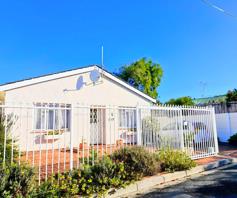 House for sale in Diep River