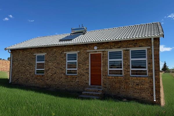 Ideally situated in Olievenhoutbosch, right next to Thatch Hill. Conveniently located near Midrand and Centurion with easy access to ...