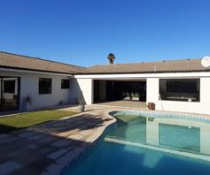 House for sale in Bothasig