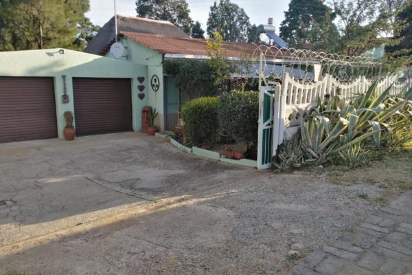 Going on Auction: Wednesday 28 May 2025
Reserve Price: R1 000 000.00 (All offers will be reviewed)
Expected Opening Bid: R 990 ...