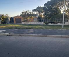 House for sale in Hawston