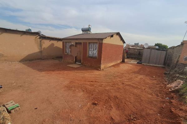 Discover the opportunity of a lifetime with this delightful 2-bedroom house, perfectly situated on a generous 231m&#178; lot. Whether ...