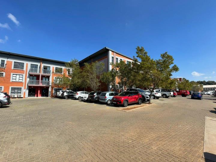 Listing number: P24-117157145, Image number: 3