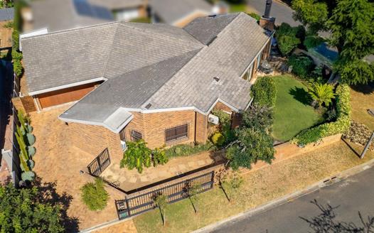 3 Bedroom House for sale in Welgemoed